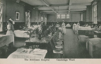 Cambridge Ward, The Middlesex Hospital, Londýn. Pohlednice odeslána 16. srpna 1913. od English Photographer