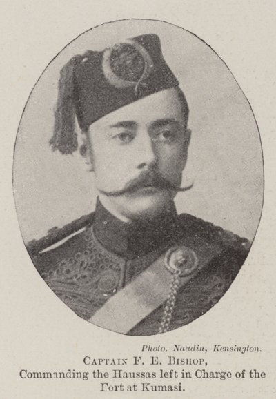 Kapitán F E Bishop, velící Haussům, zůstal velení pevnosti v Kumasi od English Photographer