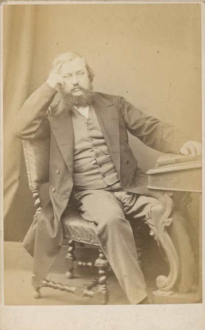 Charles William Shirley Brooks, redaktor Punch od English Photographer