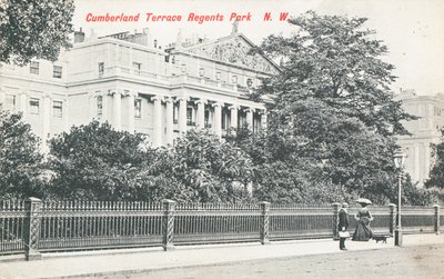 Cumberland Terrace v Regents Park od English Photographer