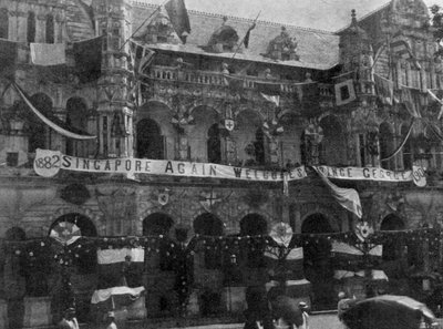 Dekorace na radnici, Singapur, ilustrace z The King, 25. května 1901 od English Photographer