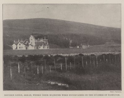 Dougrie Lodge, Arran, kde jejich Veličenstva bavila vévodkyně z Hamiltonu od English Photographer