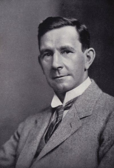 Dr G C Simpson (černobílá fotografie) od English Photographer