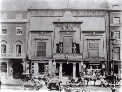 Egyptský sál, Piccadilly 1895 od English Photographer