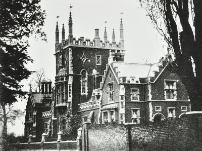 Alžbětinská škola, Broomhouse Lane: exteriér, 1880 od English Photographer