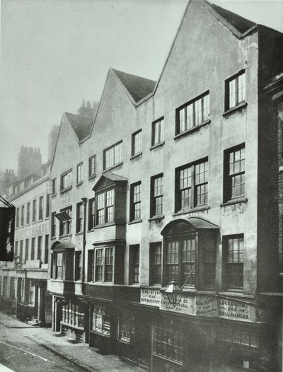 Fetter Lane, zadní část Barnards Inn, City of London, 1879 od English Photographer