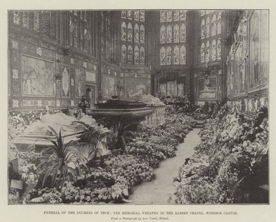 Pohřeb vévodkyně z Tecku, pamětní věnce v Albertově kapli, hrad Windsor od English Photographer