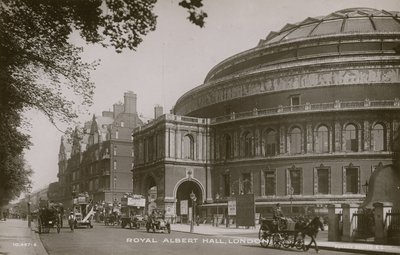 Celkový pohled na Royal Albert Hall od English Photographer