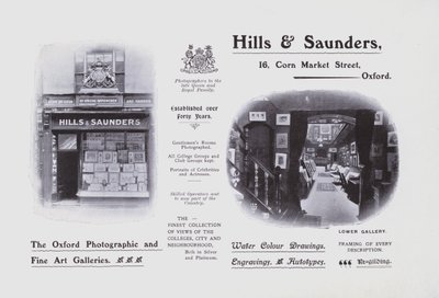 Hills and Saunders (černobílá fotografie) od English Photographer
