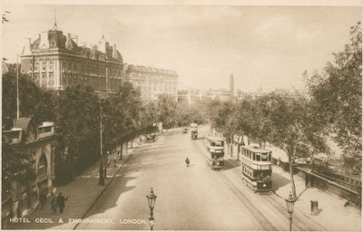 Hotel Cecil and Embankment, Londýn od English Photographer