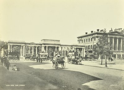 Hyde Park Corner, Westminster LB: Pohled na sever, 1896 od English Photographer