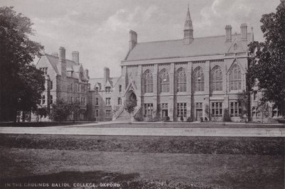 V Grounds Balliol College, Oxford od English Photographer