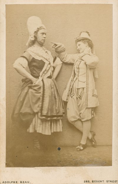 John Lawrence Toole , herec od English Photographer