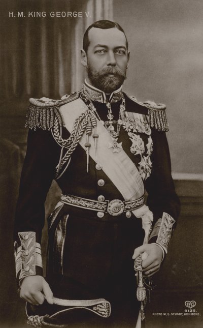 Král Jiří V. (černobílá fotografie) od English Photographer