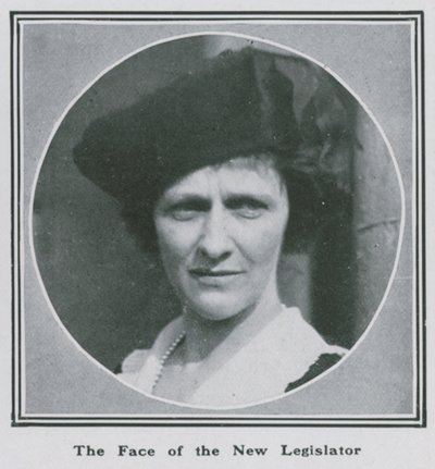 Lady Nancy Astor: Tvář nového zákonodárce od English Photographer