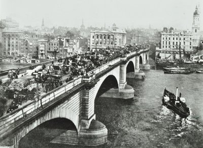 London Bridge: provoz na mostě tažený koňmi, 1895 od English Photographer