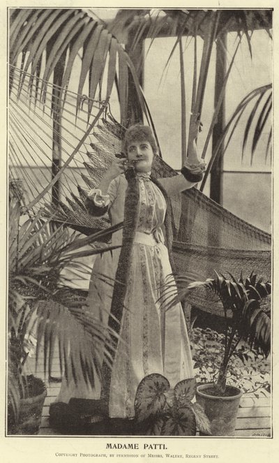 Madame Patti od English Photographer