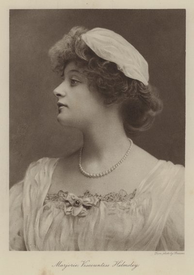 Marjorie vikomtesa Helmsley (čb fotografie) od English Photographer