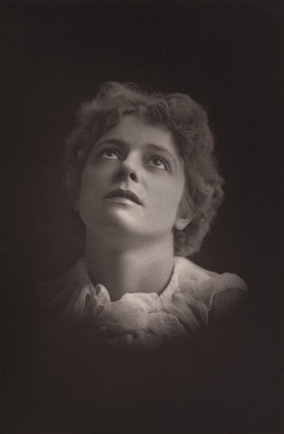 Slečna Olga Brandonová od English Photographer