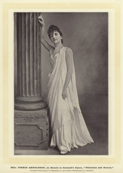 Mlle Sigrid Arnoldson jako Baucis v Gounods Opera, Philemon a Baucis od English Photographer
