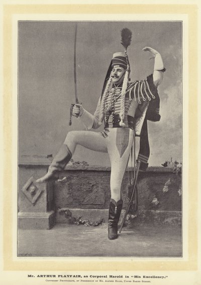 Pan Arthur Playfair jako desátník Harold v Jeho Excelenci od English Photographer