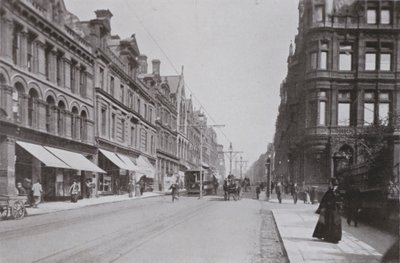 Newcastle, Grainger Street, West (černobílá fotografie) od English Photographer