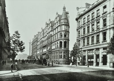 Northumberland Avenue, 1895 od English Photographer