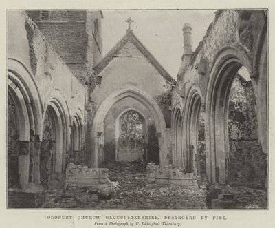 Oldbury Church, Gloucestershire, zničený požárem od English Photographer