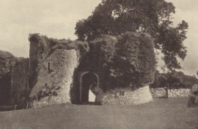 Zámek Penrice, dům s bránou (čb fotografie) od English Photographer