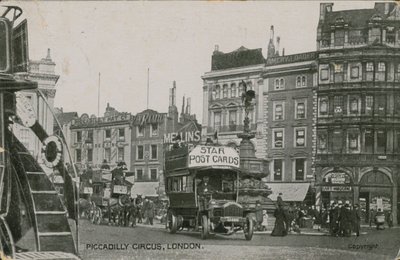 Piccadilly Circus, Londýn od English Photographer