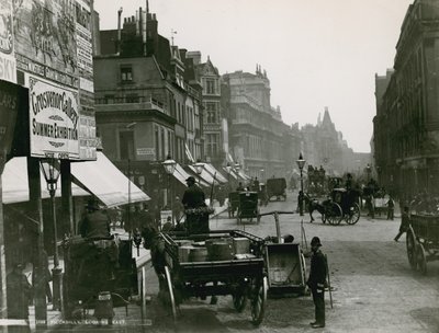 Piccadilly, Londýn, při pohledu na východ od English Photographer