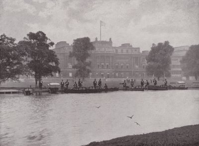 Pleasure Grounds Buckinghamského paláce od English Photographer