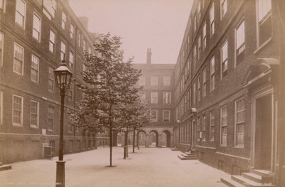 Pohlednice s Pump Court v Middle Temple od English Photographer