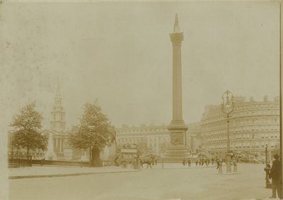 Pohlednice s obrázkem Trafalgarského náměstí od English Photographer
