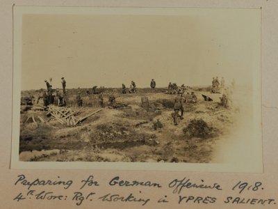 Příprava na německou ofenzívu 1918 1918. 4. Worc: Rgt. Práce v YPRES SALIENT od English Photographer