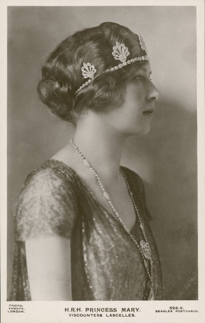 Princezna Mary, vikomtesa Lascelles (černobílá fotografie) od English Photographer