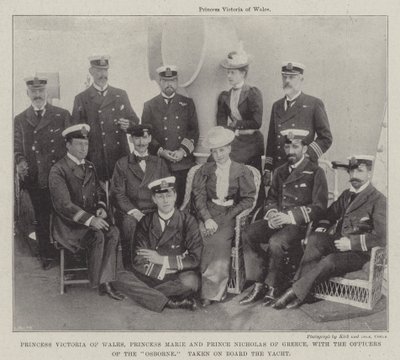 Princezna Victoria z Walesu, princezna Marie a princ Nicholas Řecka s důstojníky Osborne na palubě jachty od English Photographer