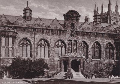 Quadrangle Oriel College, Oxford od English Photographer