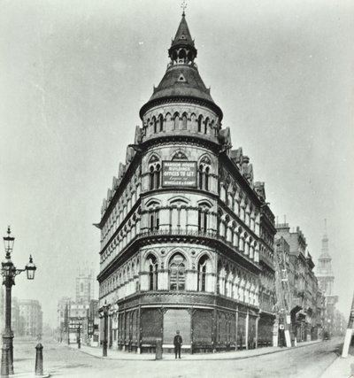 Queen Victoria Street, Mansion House Street roh ulice Poultry a Queen Victoria Street, Londýn, 1880 od English Photographer