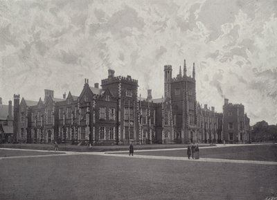 Queens College, Belfast od English Photographer