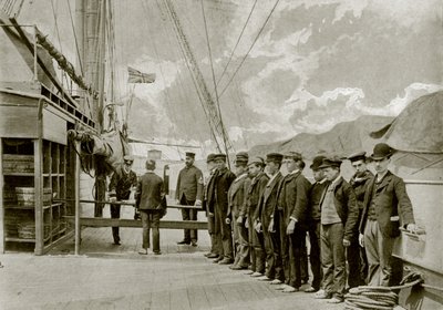 Surovina pro Royal Navy (černobílá fotografie) od English Photographer