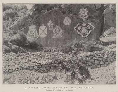Regimental Crests zařízli ve skále v Cheratu od English Photographer