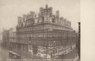 Richelieu Palace Hotel, Oxford Street, Londýn W (černobílá fotografie) od English Photographer