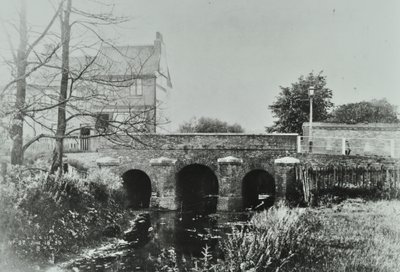 Roe Bridge, Mitcham Lane, 1897 od English Photographer
