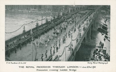 Královský průvod přes London Bridge od English Photographer