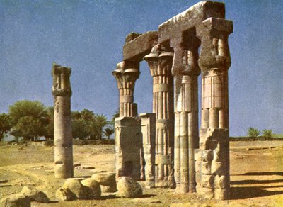 Zničený chrám v Medamut, Egypt od English Photographer