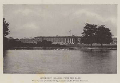 Sandhurst College, od jezera od English Photographer