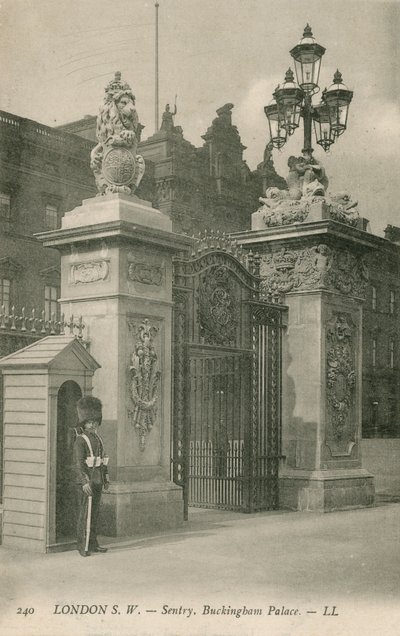 Sentry, Buckinghamský palác od English Photographer