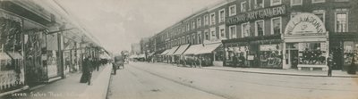 Seven Sisters Road, Holloway, Londýn od English Photographer