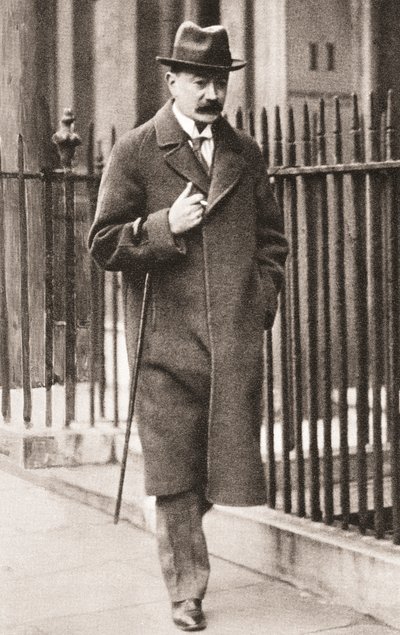 Sir Graeme Thomson, z The Illustrated War News, 1915 od English Photographer